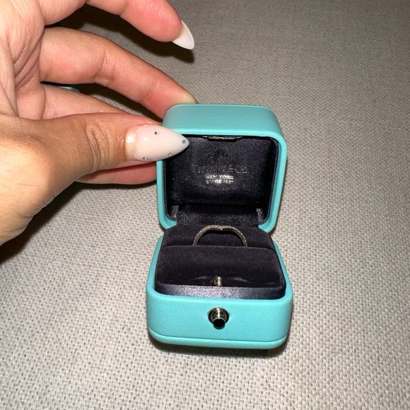 Tiffany Soleste V Ring - Picture 6 of 10